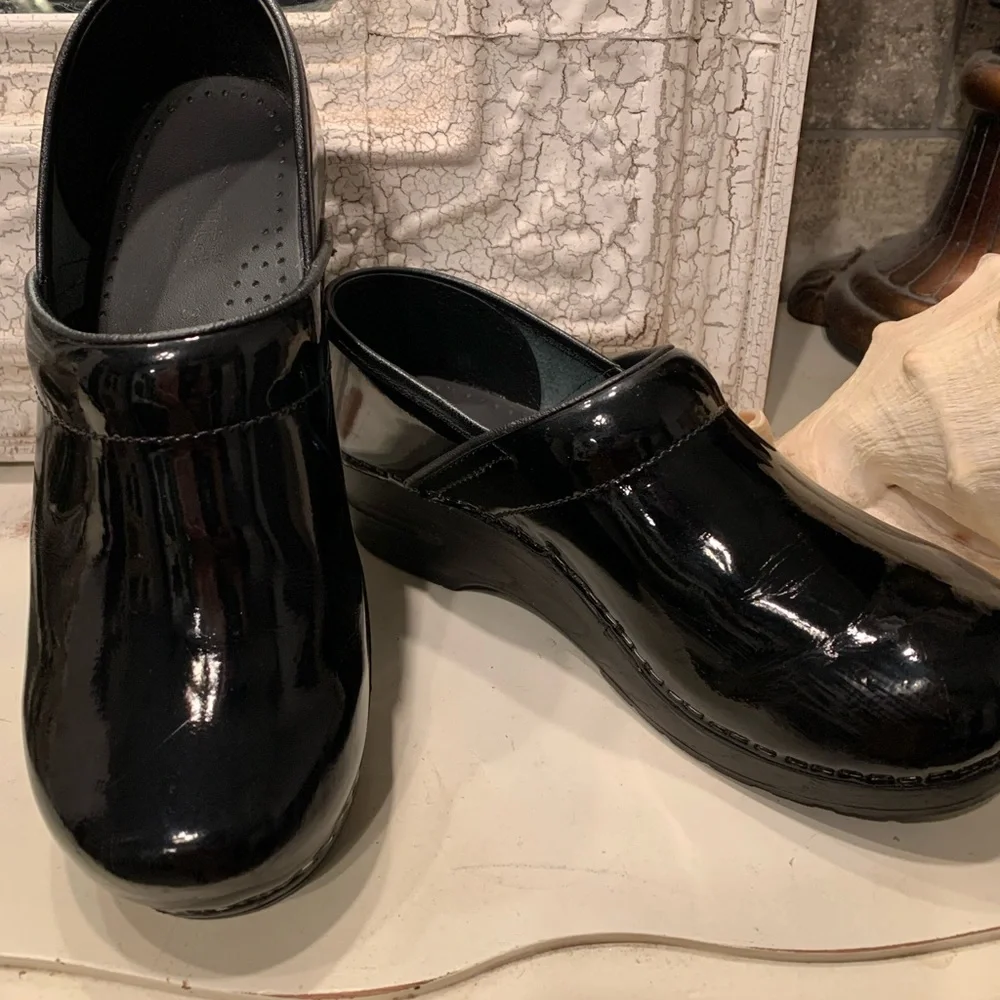 COPY - Black patent leather Sanita clogs size 38 - Picture 2 of 7